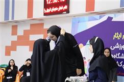 مدال طلای مسابقات شنای دختران بر گردن دانشجویان دانشگاه تهران